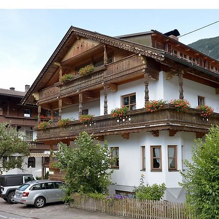 Haus Gaisberger Apartment Mayrhofen Bagian luar foto